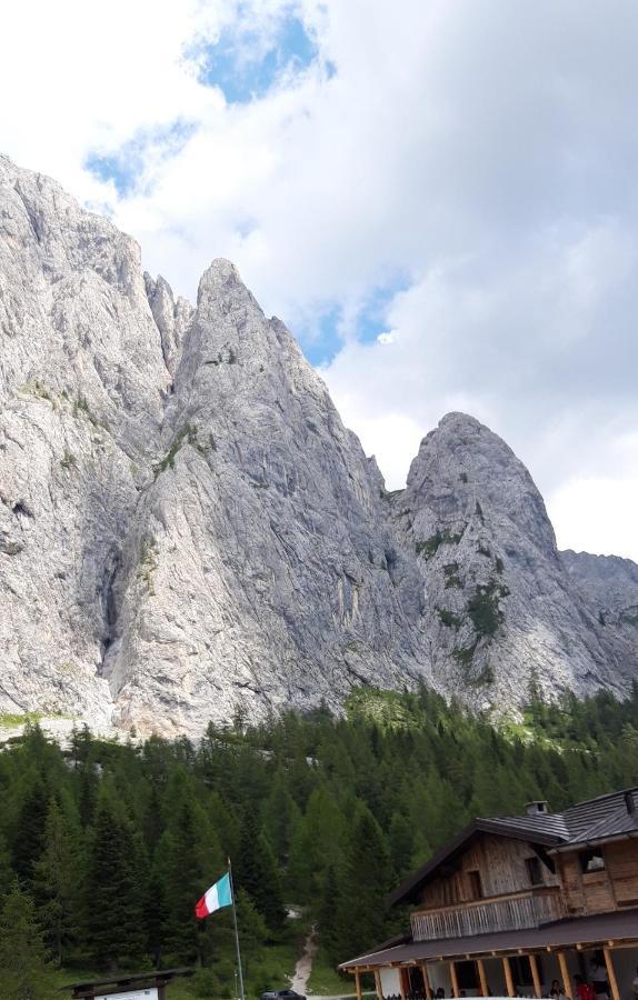 Appartamenti Patrizia San Pietro di Cadore Luaran gambar